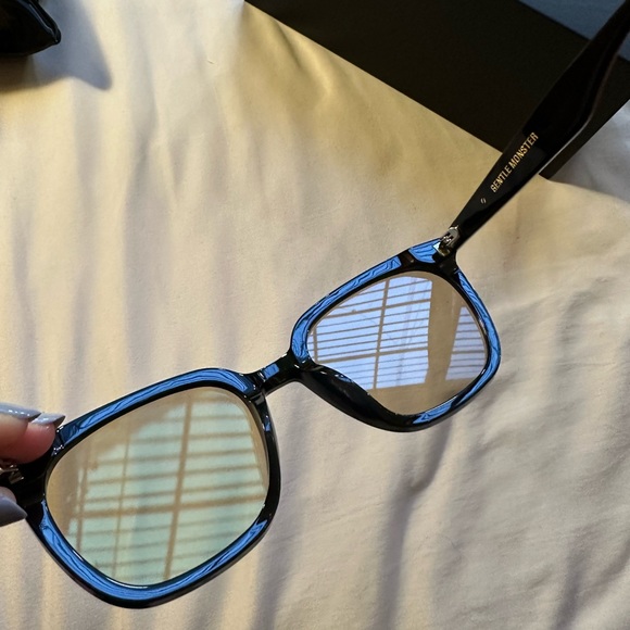 **SOLD** GENTLE MONSTER LILIT-01(BR) Sunglasses - Picture 3 of 6